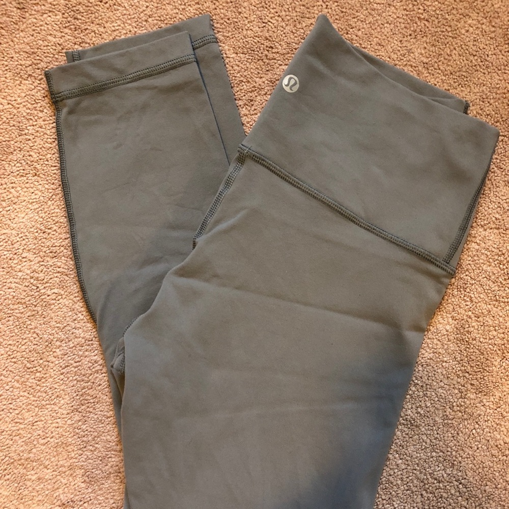 lululemon🍋wunder under high waisted 7/8 crops